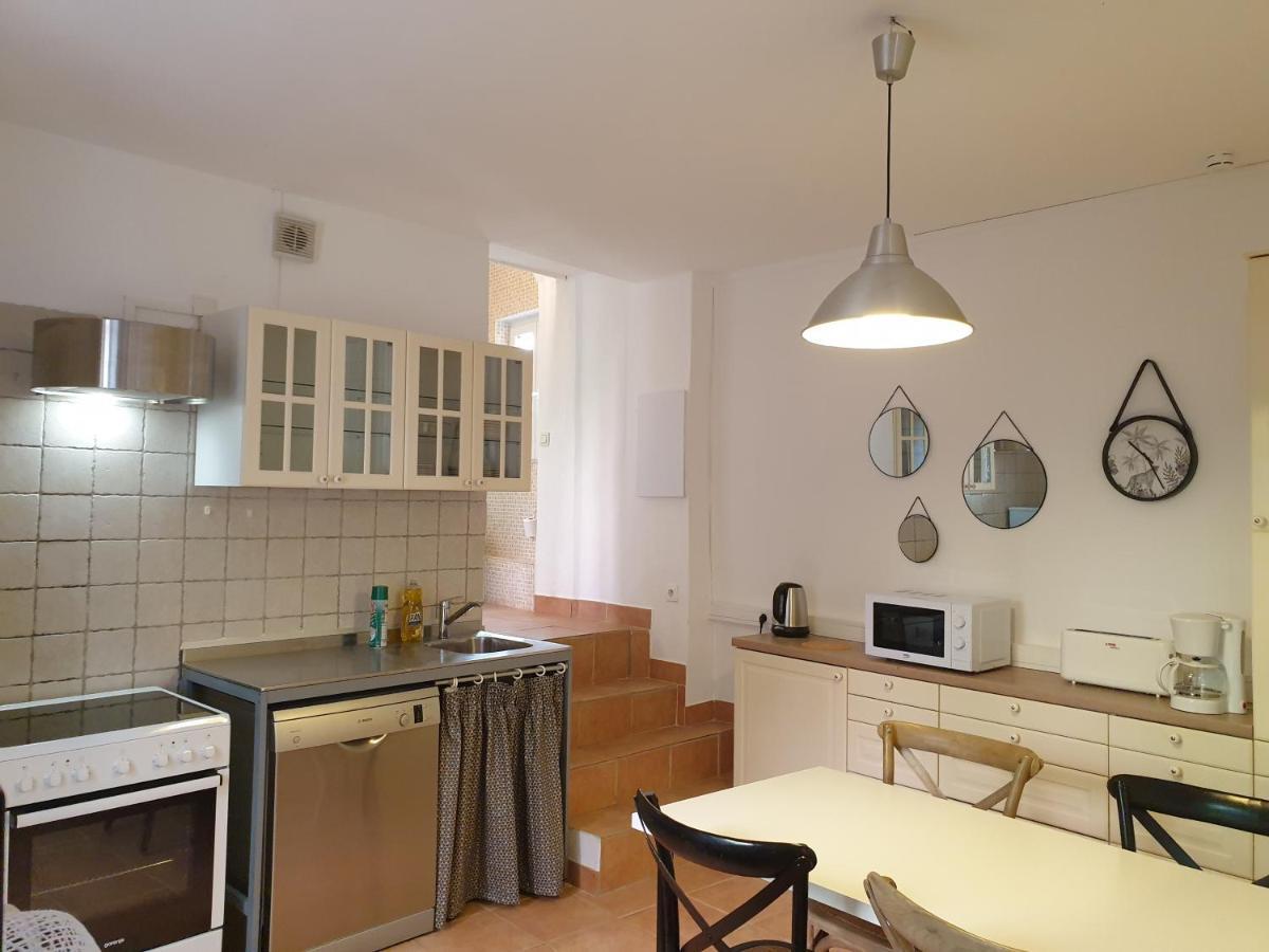 Appartements De L'Eglise Καλβί Εξωτερικό φωτογραφία