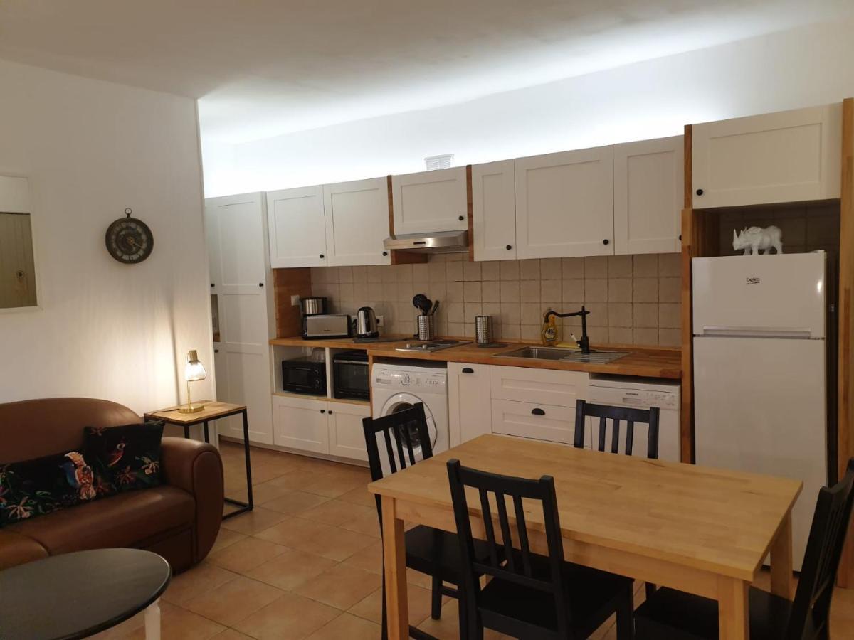 Appartements De L'Eglise Καλβί Εξωτερικό φωτογραφία