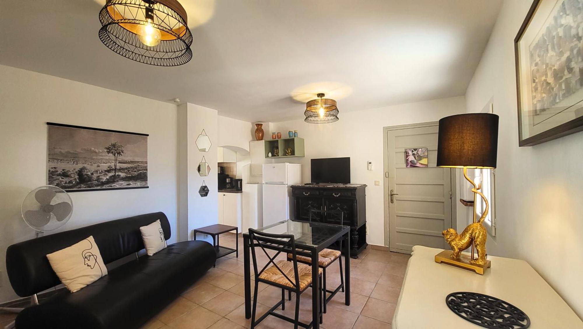 Appartements De L'Eglise Καλβί Εξωτερικό φωτογραφία
